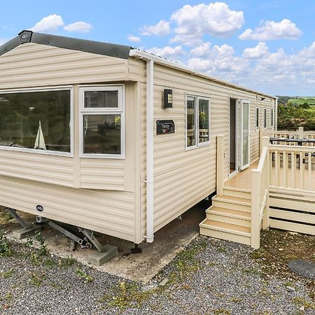 Waters Edge Leisure Park Hotel Cardigan Eksteriør billede