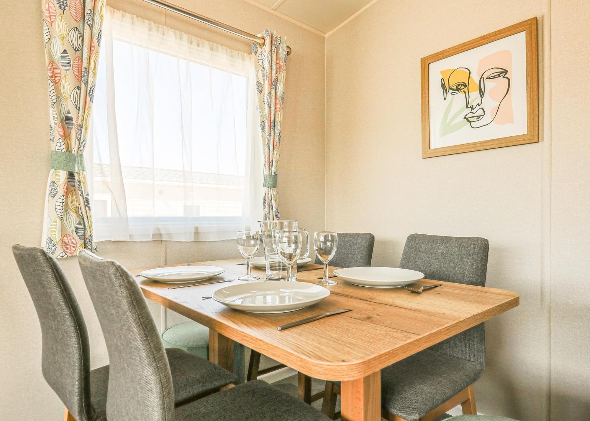 Waters Edge Leisure Park Hotel Cardigan Eksteriør billede
