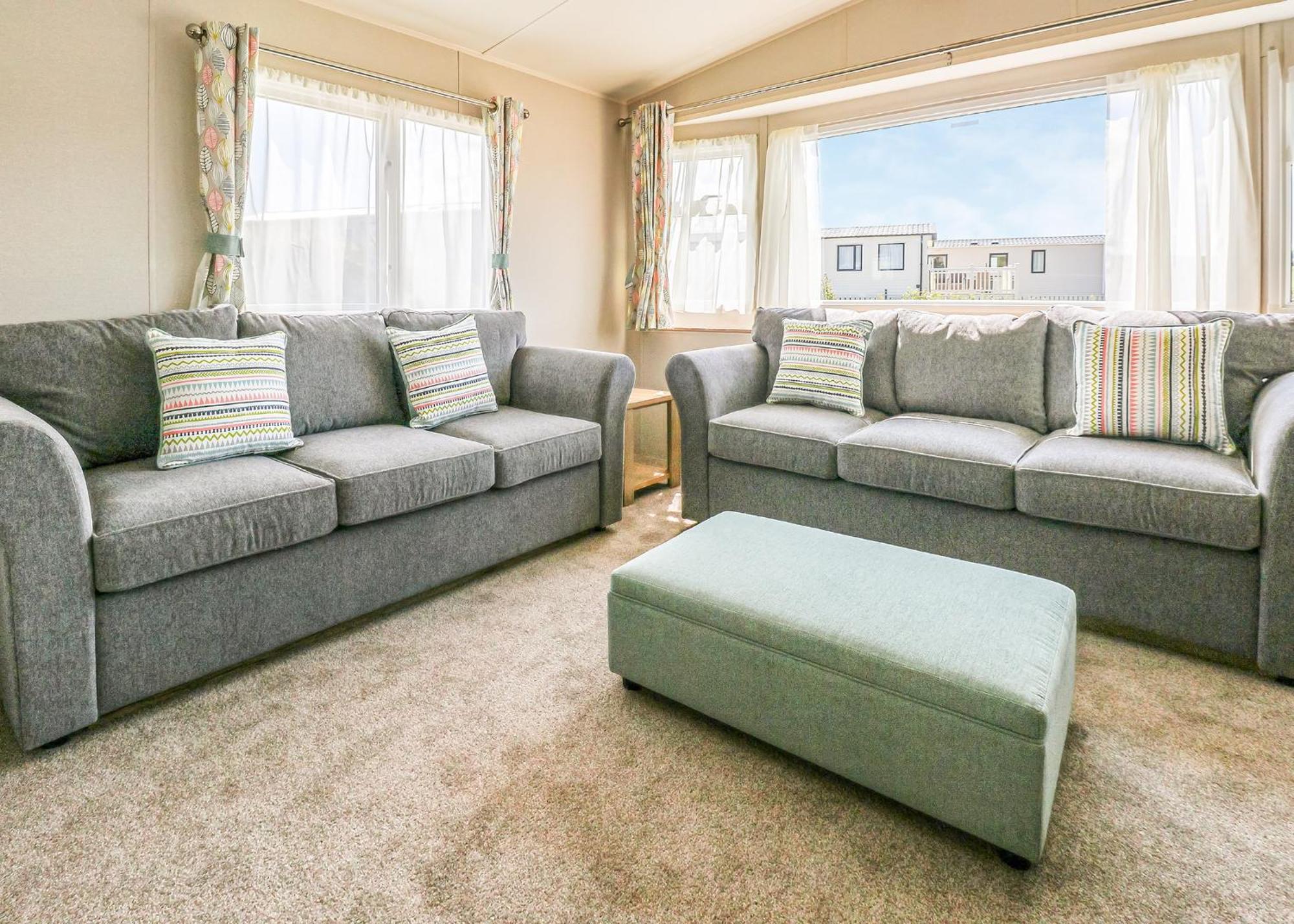 Waters Edge Leisure Park Hotel Cardigan Eksteriør billede