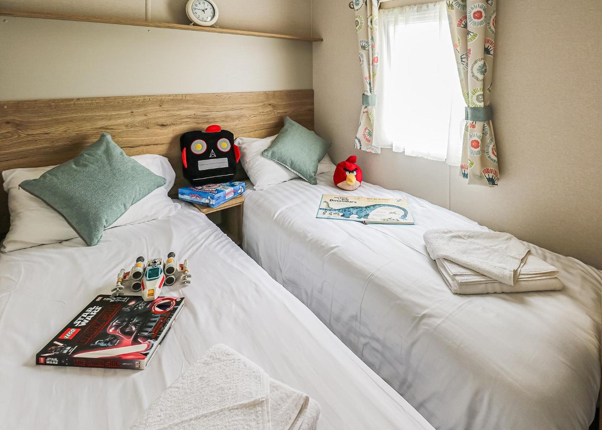 Waters Edge Leisure Park Hotel Cardigan Eksteriør billede