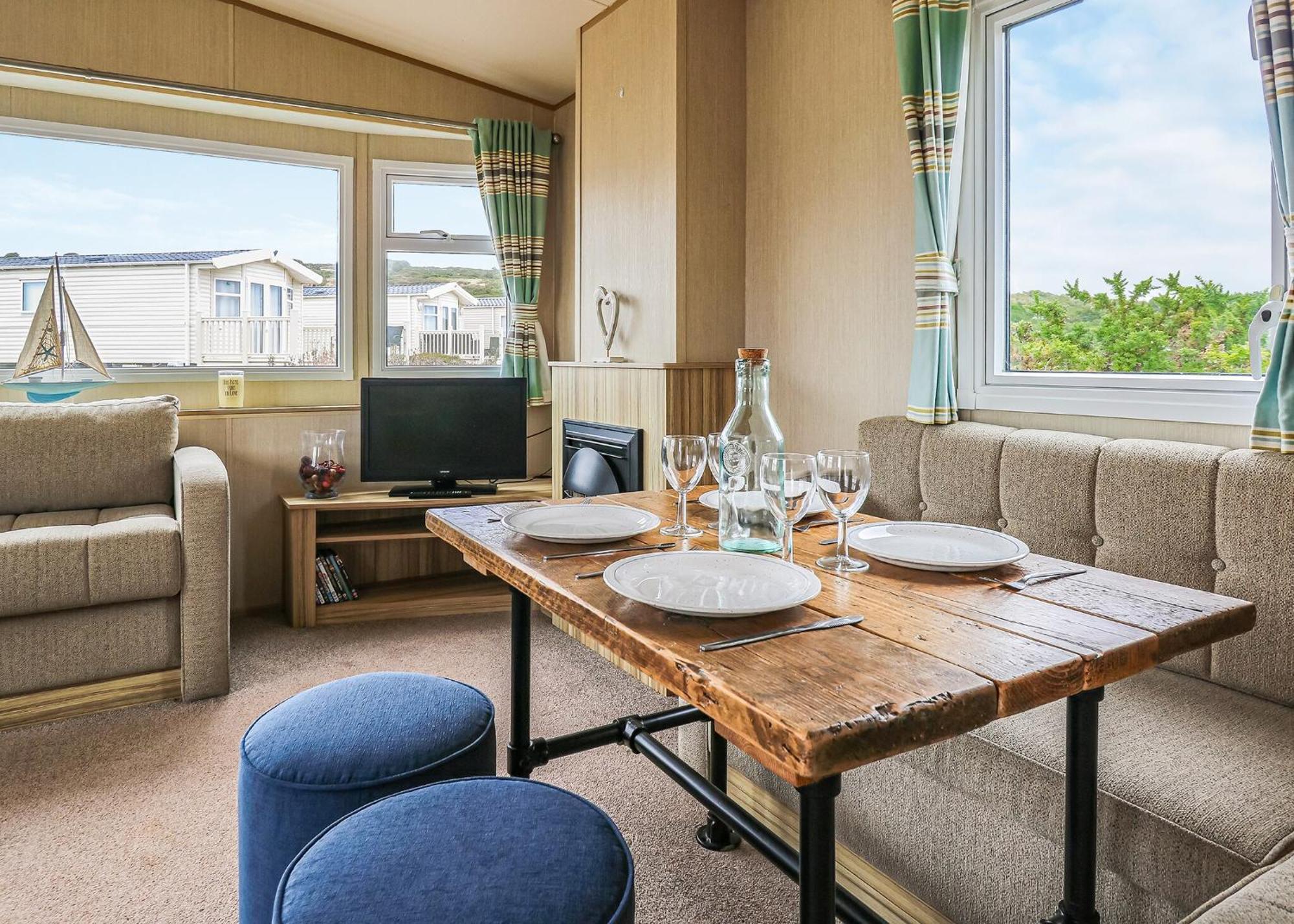 Waters Edge Leisure Park Hotel Cardigan Eksteriør billede